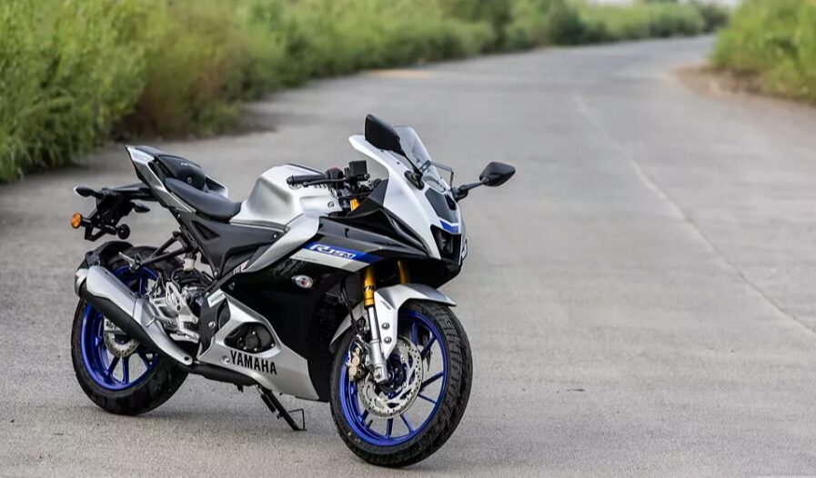 yamaha r15v4